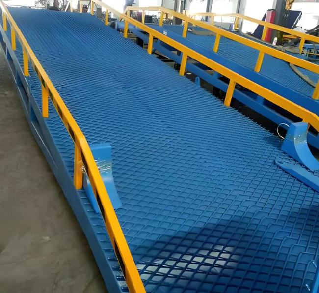 来宾移动式液压登车桥